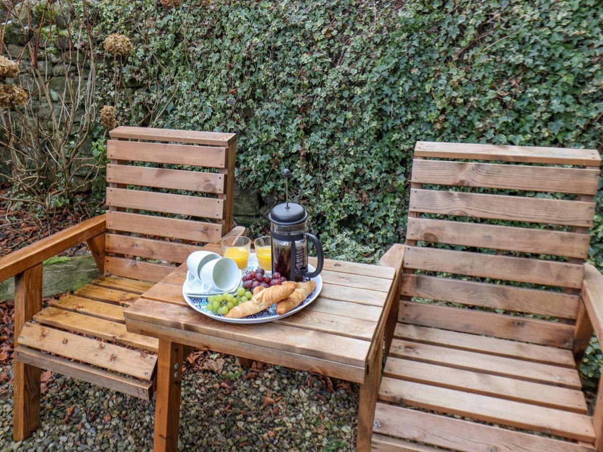 Hayloft Cottage Staintondale Экстерьер фото
